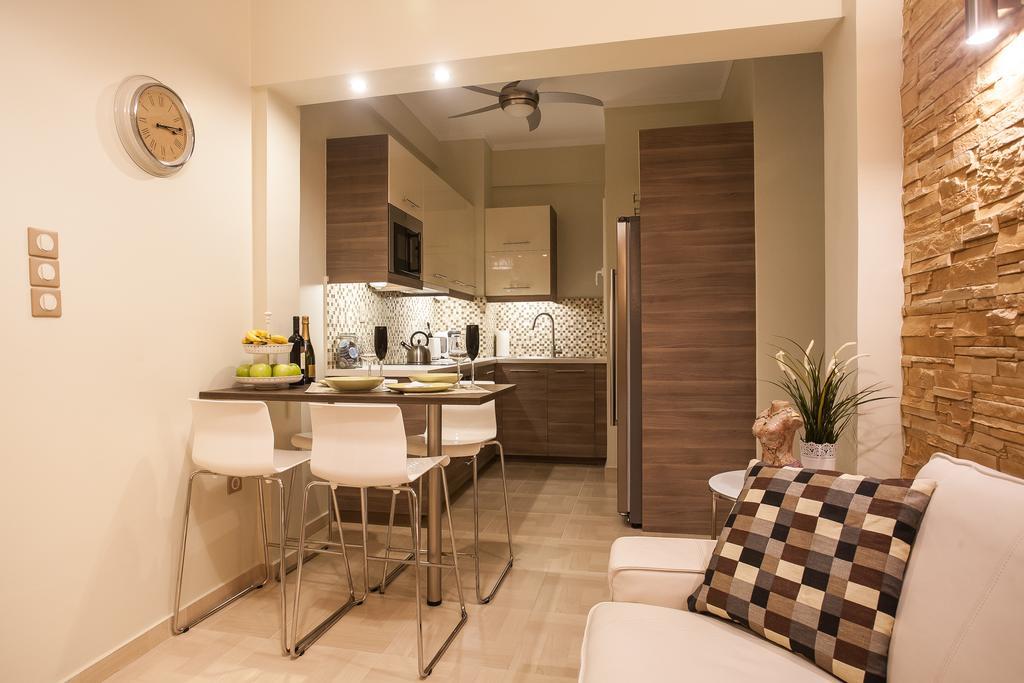 Elegant And Safe Gold And Blue Apartment Walk To Acropolis Atina Dış mekan fotoğraf